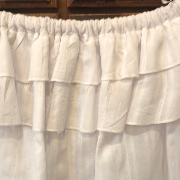 Olive Scent- M - White ruffled blouse - Picture 6 of 6